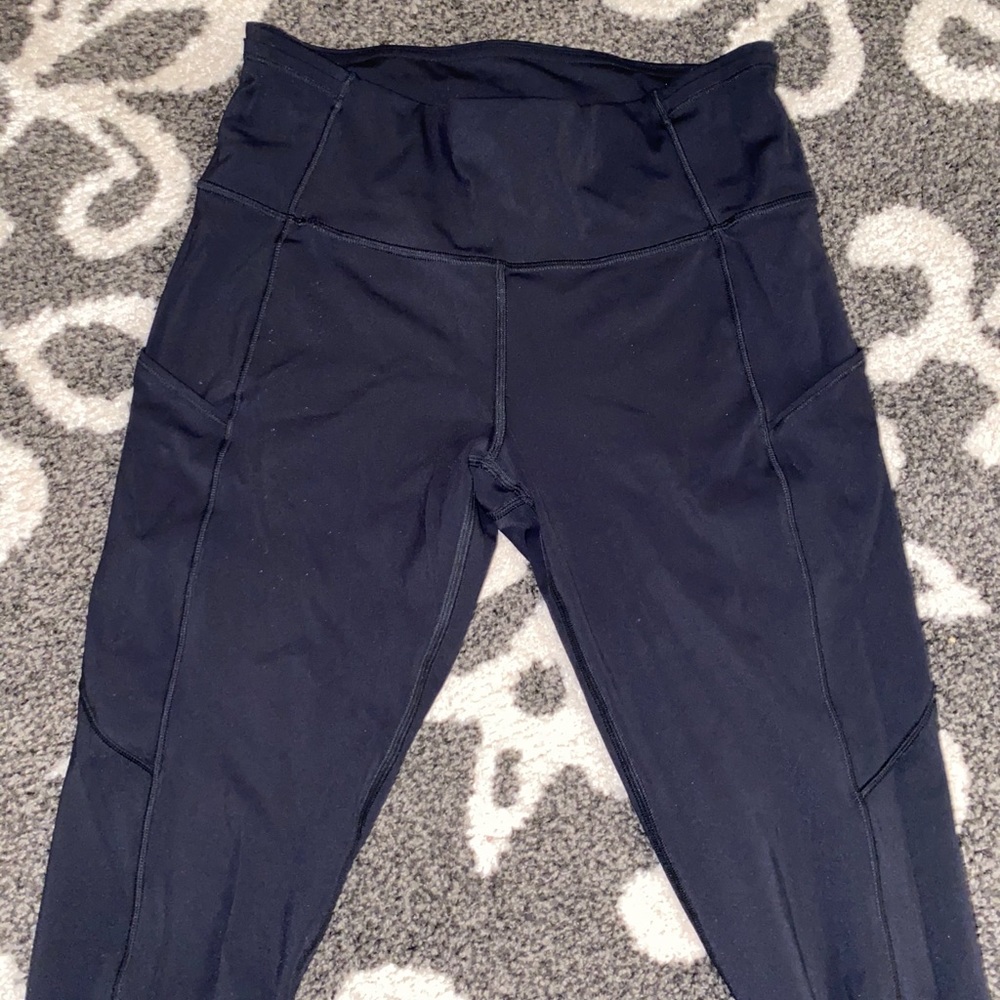 Fast n free lululemon 28”